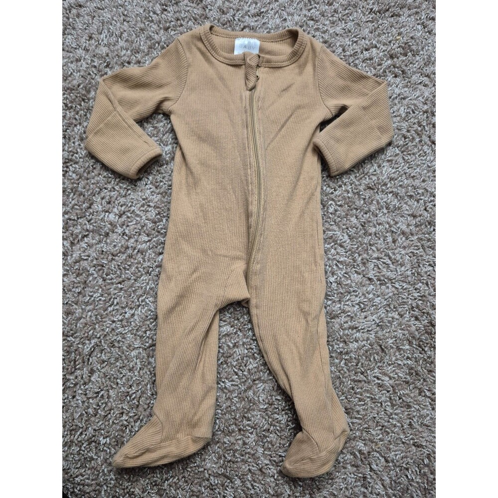 Mebie baby organic footie size 3-6 ribbed tan